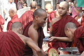 Mandalay, Mönche, Myanmar