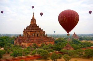 Myanmar, Bagan, Ballonfahrt, Ballonflug, Pagoden, Balloons over Bagan